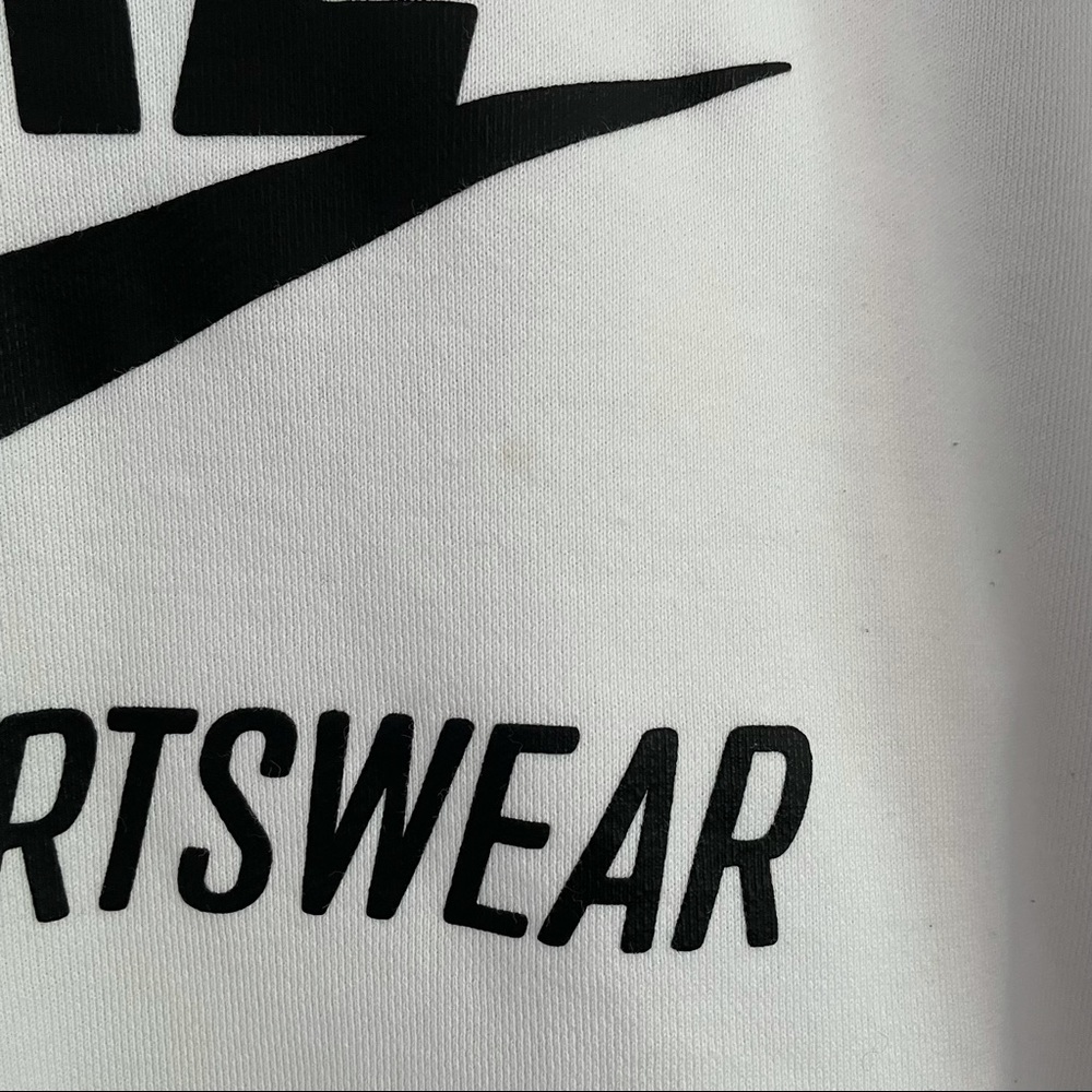 Nike Sportswear sweatshirt - Picture 2 of 4